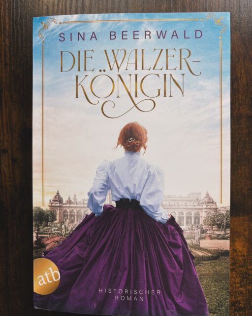 Lesetipp zur Wochenmitte: Die Walzerkönigin von @sina_beerwald Ein Roman im Takt der Walzermelodie - dramatisch, emotional, temporeich. Lasst euch entführen ins Wien des 19. Jahrhunderts zu der Familie Strauss #sinabeerwald #aufbauverlag #literaturagenturlh #johannstrauss #wien